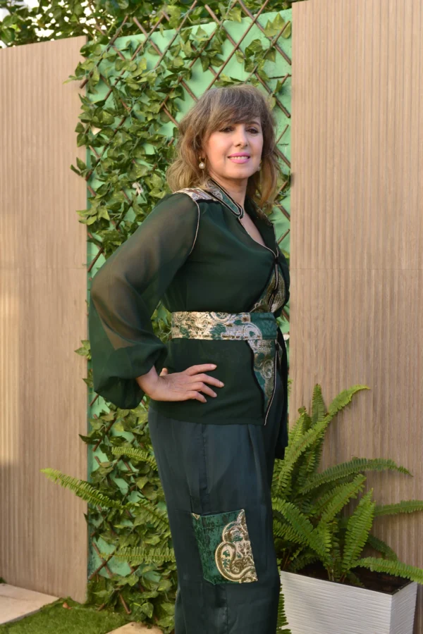 Ensemble en velour de soie avec maalem